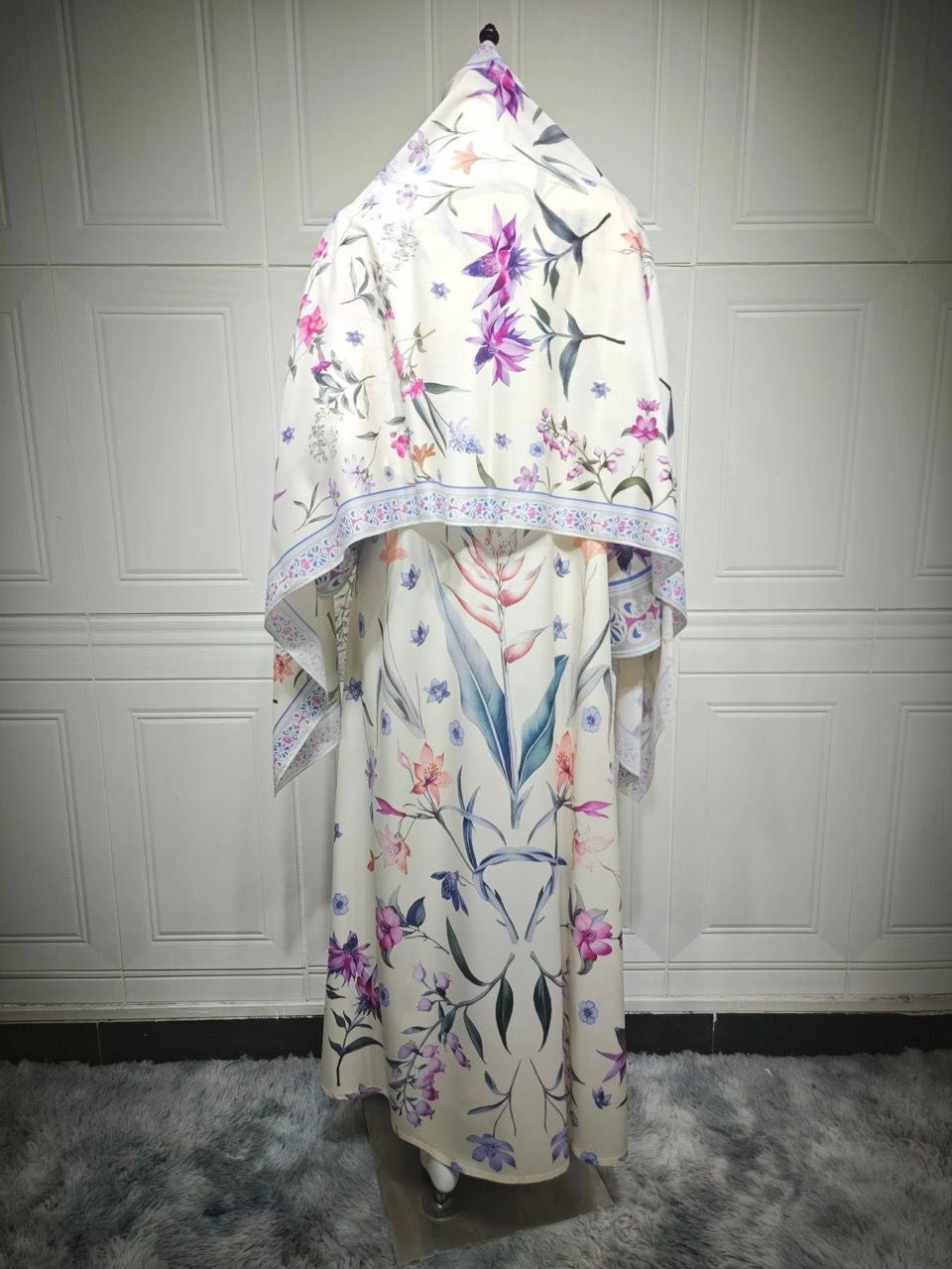 Lunaya Hand-Painted Floral Abaya – Ivory with Blue & Pink Accents